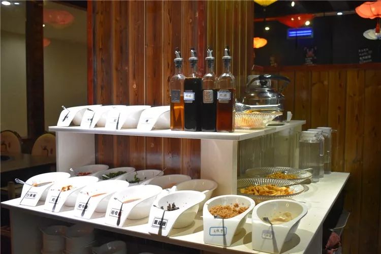 烧烤火锅一体无烟锅,烧烤火锅一体锅美食