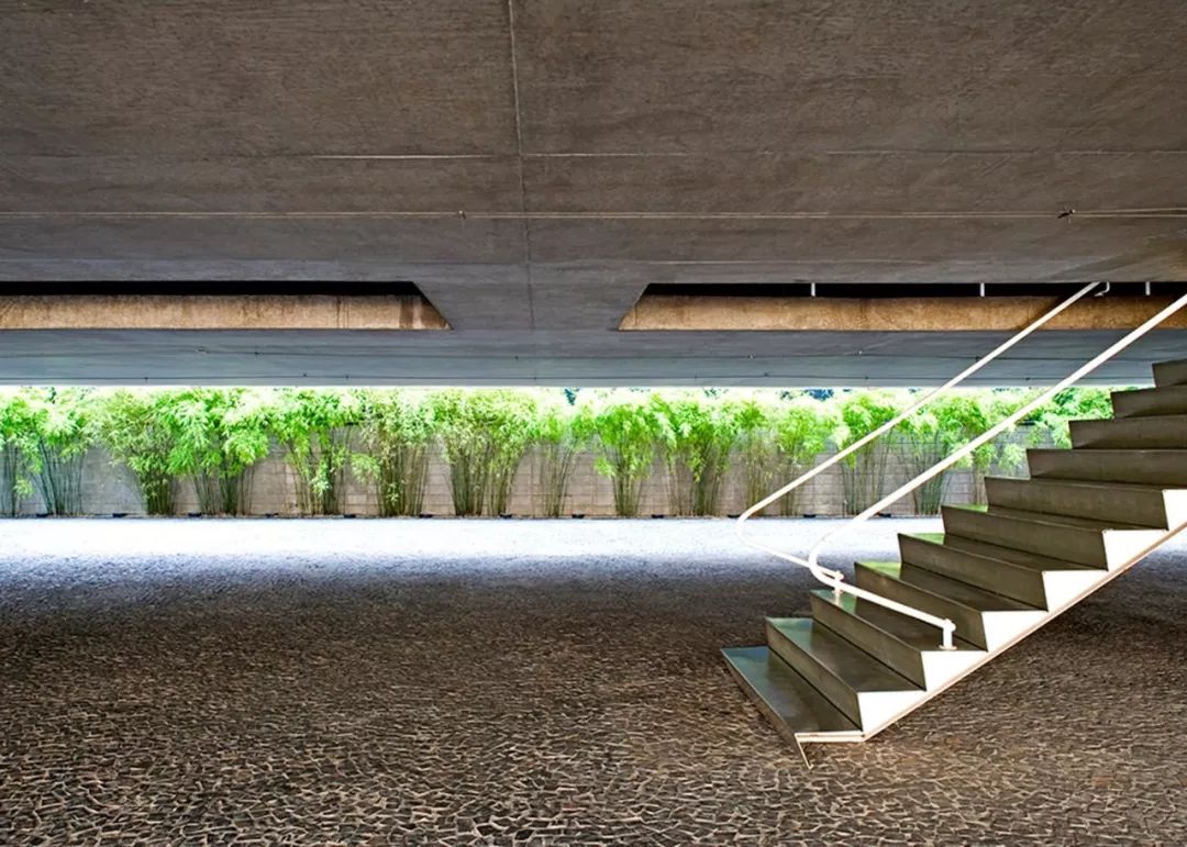 他是巴西“野兽派”大师，78岁获建筑界奥斯卡！其理想是：让建筑属于每个人！