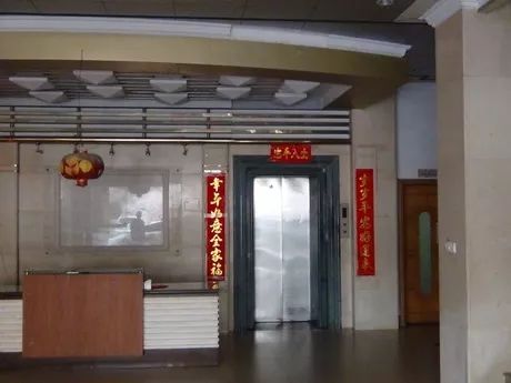 拍卖成交价1亿,拍卖房成交多出100万