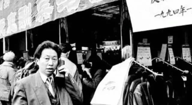 时代通讯大哥大手机,大哥大通讯设备退化史