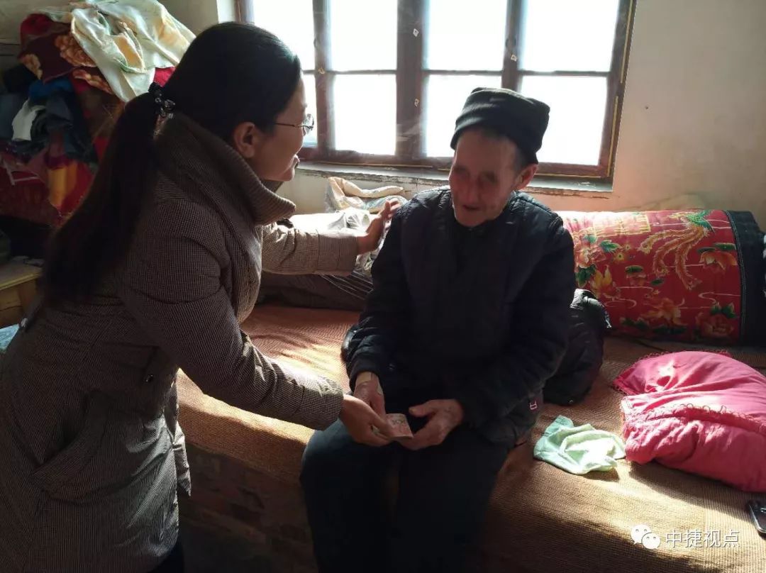 工会立足本职服务职工,履行工会职责竭诚服务职工