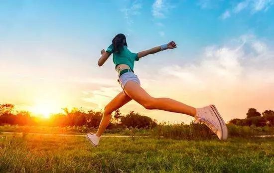 天生体质偏瘦的人怎么增肥,天生瘦弱怎么能变胖呢