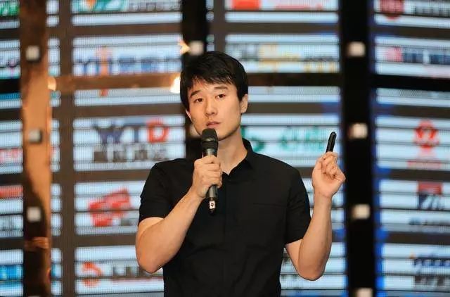 “钢铁直男”玩美妆？他从新西兰带回了最纯净的“颜值神器”，还撩到了火箭少女吴宣仪