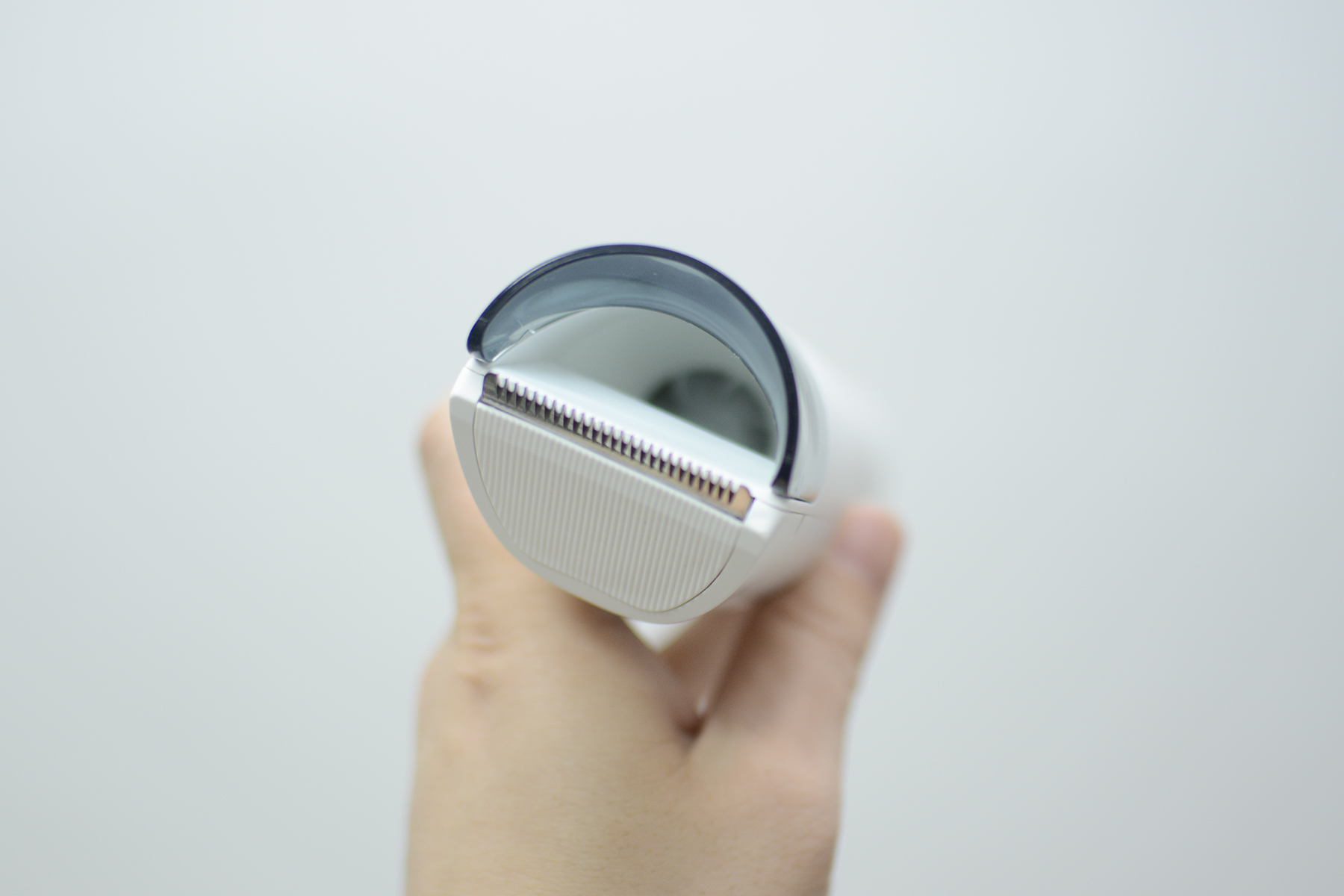 儿童理发器吸发超静音成人可用,须眉电动剃毛器