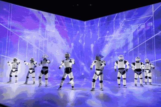 55万㎡灯光秀！全城一起蹦到2019！太嗨了！