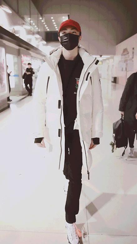 小雀斑撞波司登,波司登小雀斑