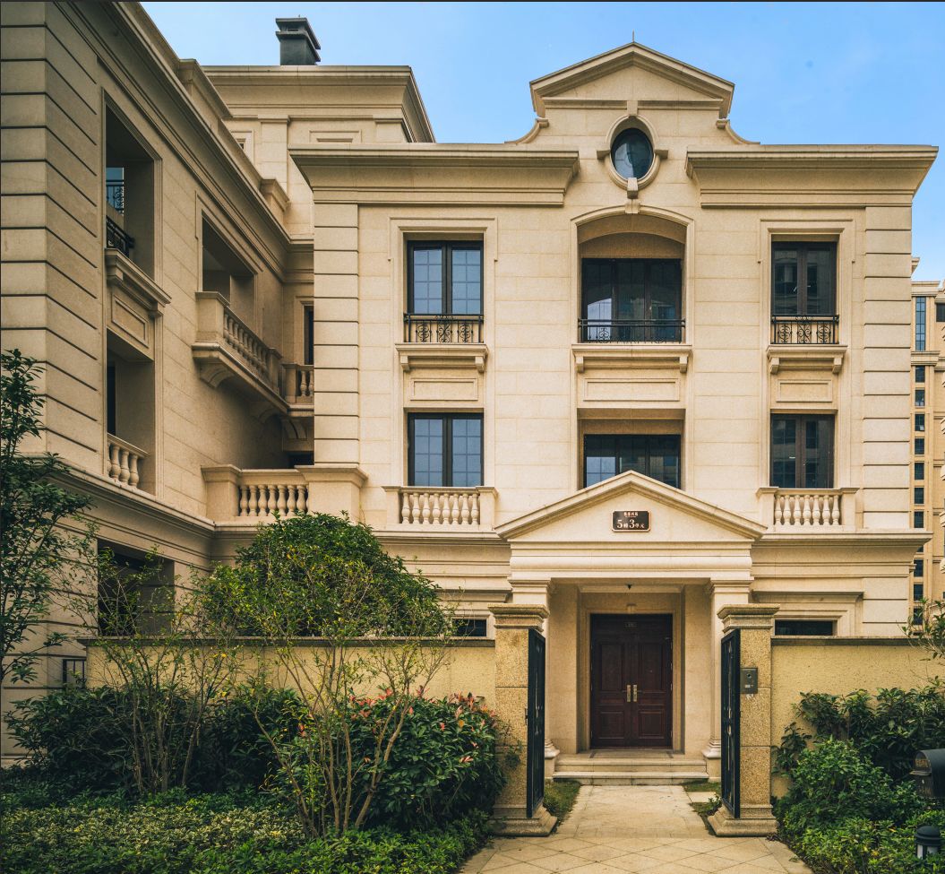 发现价格和首日开盘价格,笋盘为什么那么便宜