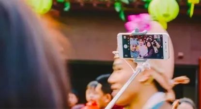 珠海人怎么迎新年？一起“回”唐朝逛庙会！看真龙袍！就在……