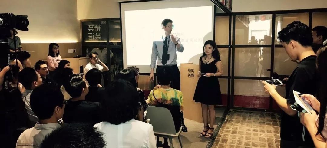 哈佛学霸每天都看的视频,哈佛学生看中国