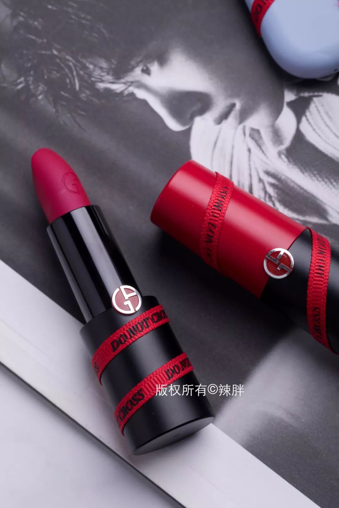 新品全试色I这支最美唇膏美到犯“罪”，红一整年全靠她！