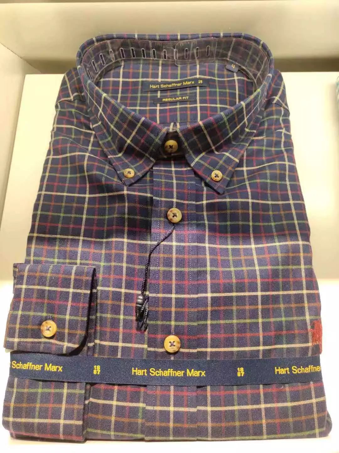 闺蜜出国发朋友圈,闺蜜刚回国晒朋友圈