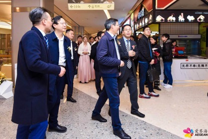 宁波爱琴海购物公园附近商场,宁波爱琴海购物公园属于哪个区