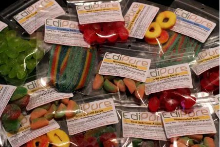 泰国免税店代购必买物品清单,泰国大麻合法化旅游