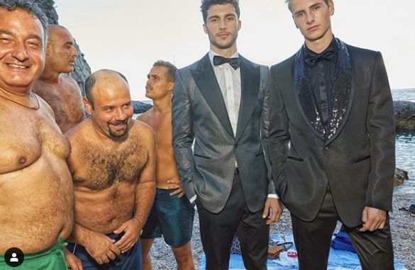 dg新一轮奇葩广告,dg新广告视频大全