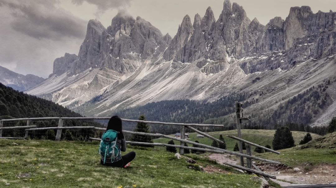 最强反催婚35岁姑娘在淘宝出售“全球旅行记忆”成网红