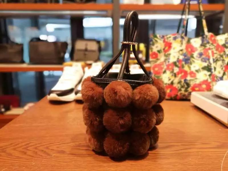 惊呆!人均年终奖895万元!这家公司还招人吗……