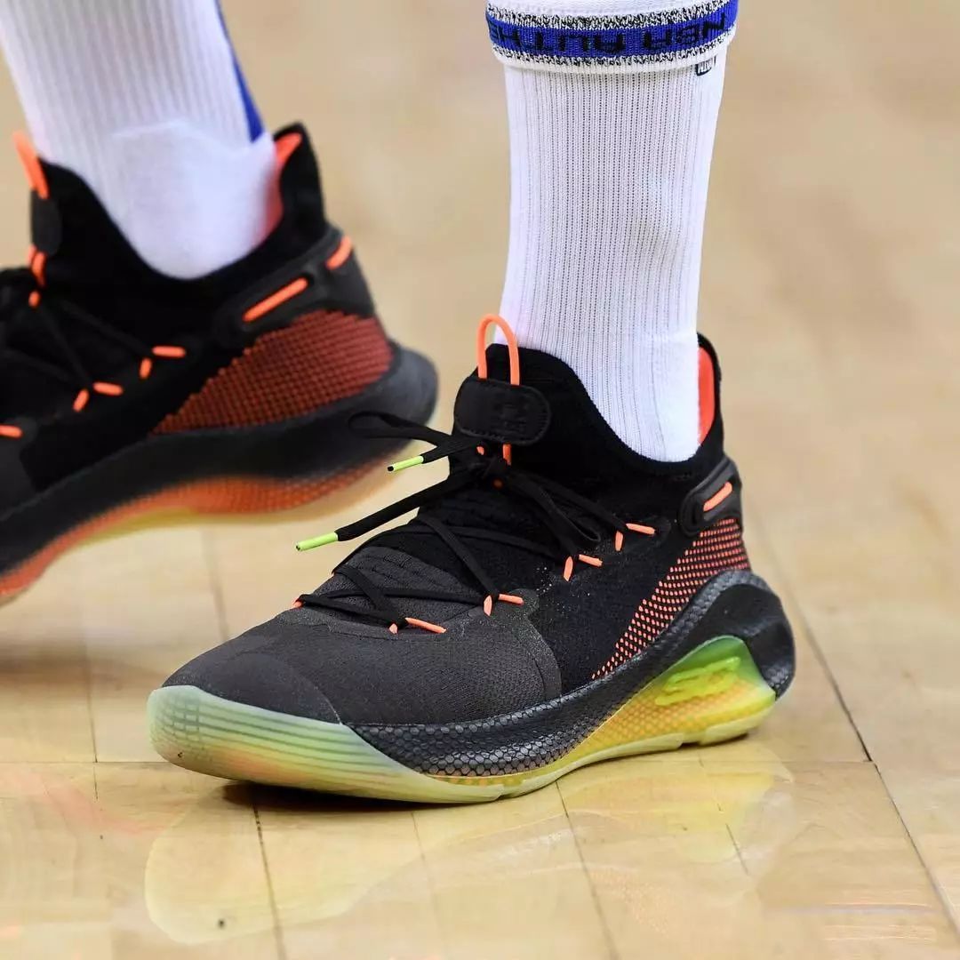 今日球鞋上脚|这双会打架的球鞋有点意思!