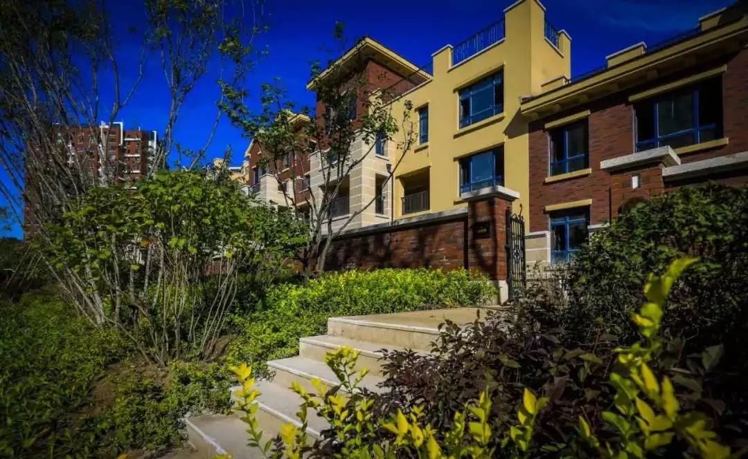 上周保利、大众置业、亚泰、澳海、国信等21个项目7178套住宅取得预售证