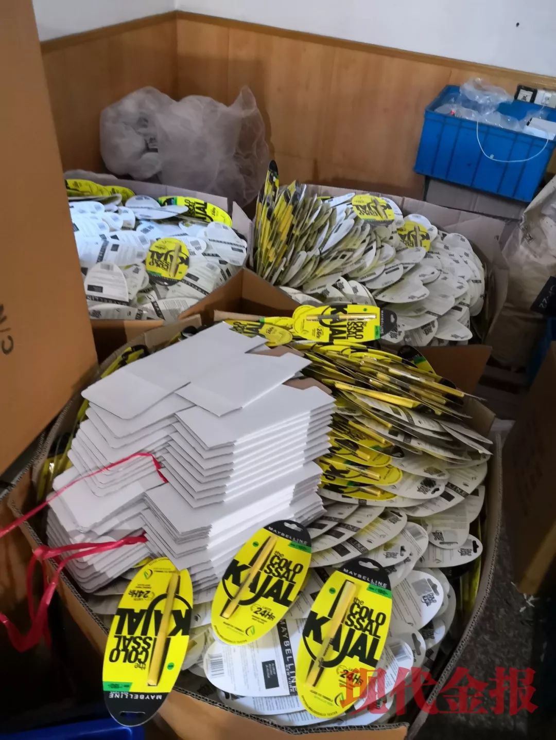 仿冒大牌的眼线笔,一元眼线笔生产过程图片