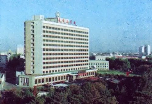 长春老照片1983年的长春街景,长春市珍贵老视频