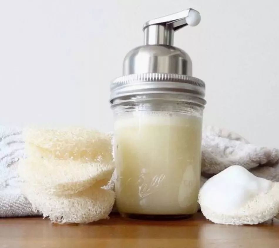 羽绒服脏了怎么洗的小妙招,羽绒服袖口脏了洗干净小妙招