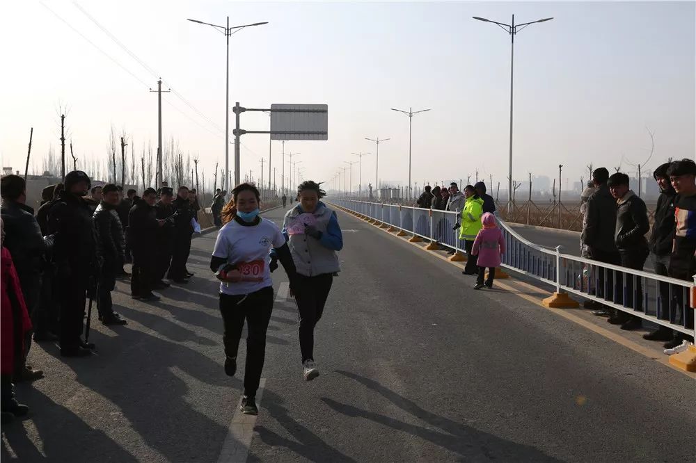 「文体活动」尉犁县举办2019年“迎新春”千人万米冬季长跑比赛