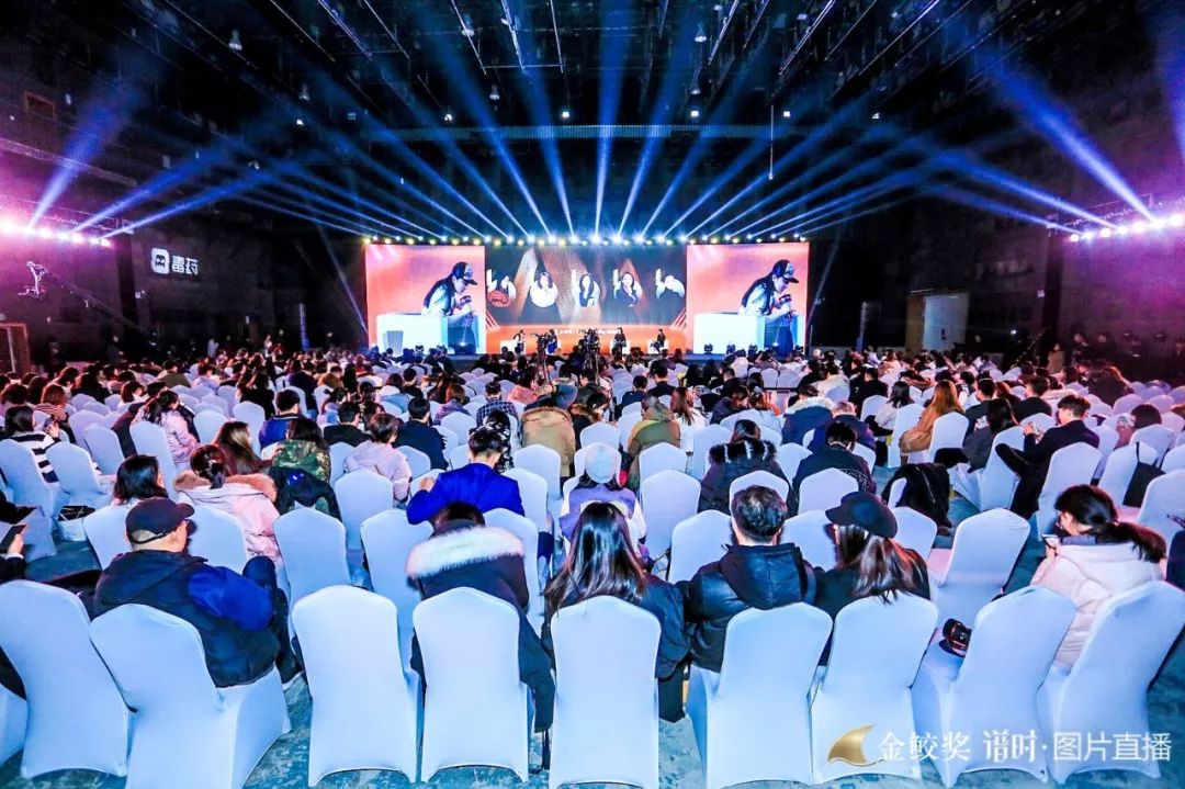 鍗冧汉瑙佽瘉,鍗冧汉瑙佽瘉澶у挅浜戦泦