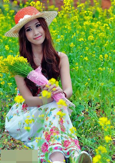 拍照油菜花技术技巧,手机拍摄油菜花人像摄影方法