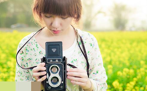 拍照油菜花技术技巧,手机拍摄油菜花人像摄影方法