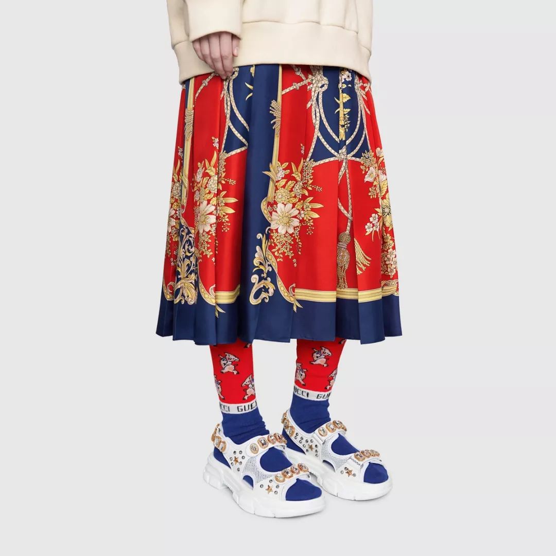 2019猪年限定终于打了个翻身仗，唐嫣大幂幂都在带货！