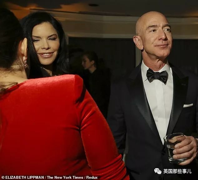 贝佐斯和新女友最新消息,贝佐斯与女友桑切斯的短信内容