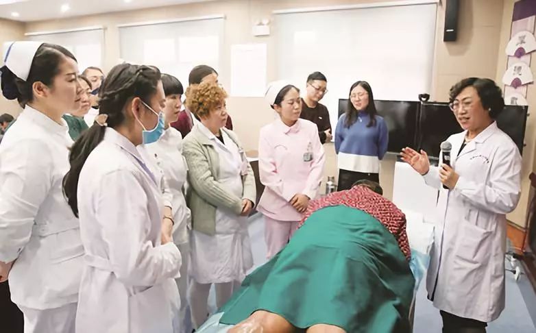 传承中医经典呵护百姓健康,传承中医文化关爱生命健康