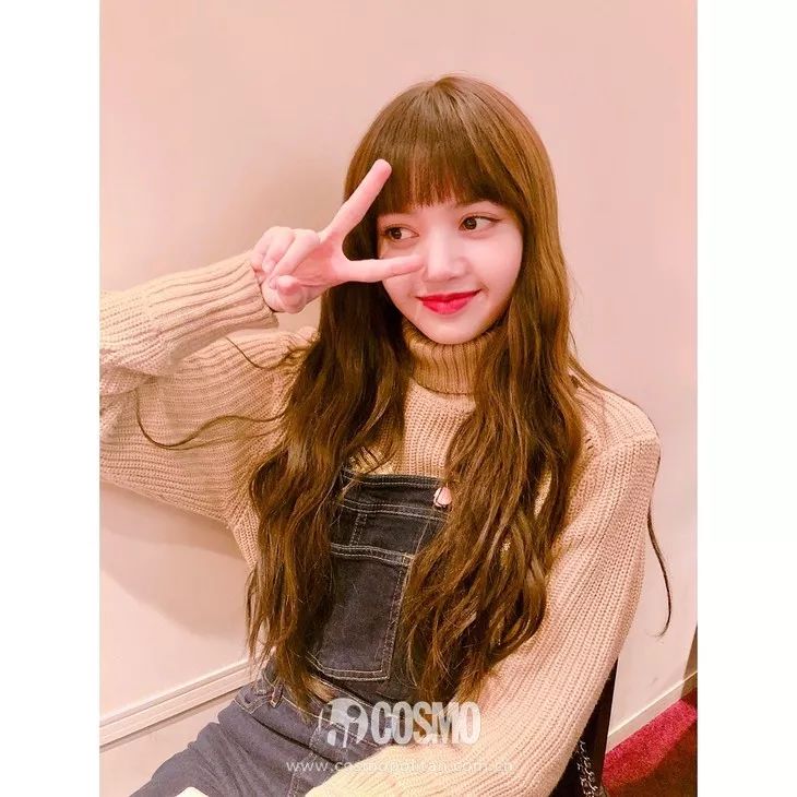 美人计|朴信惠和允儿的发色真显肤白啊！