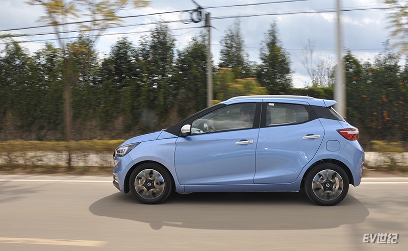 江铃易至ev3首秀,江铃易至ev3新能源