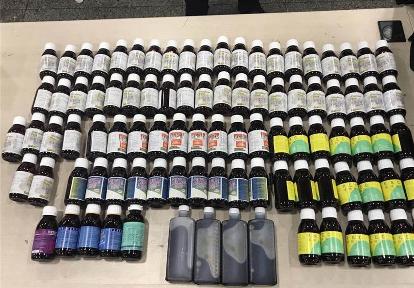 携毒闯关完整视频,带毒入境被抓获