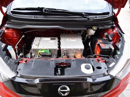 易至ev3对比零跑t03如何选择,易至ev3这款亲民小车