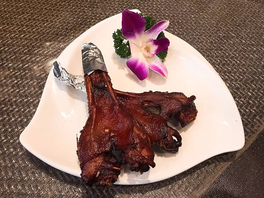 138元抢168元自助晚餐,88元3斤虾团购套餐