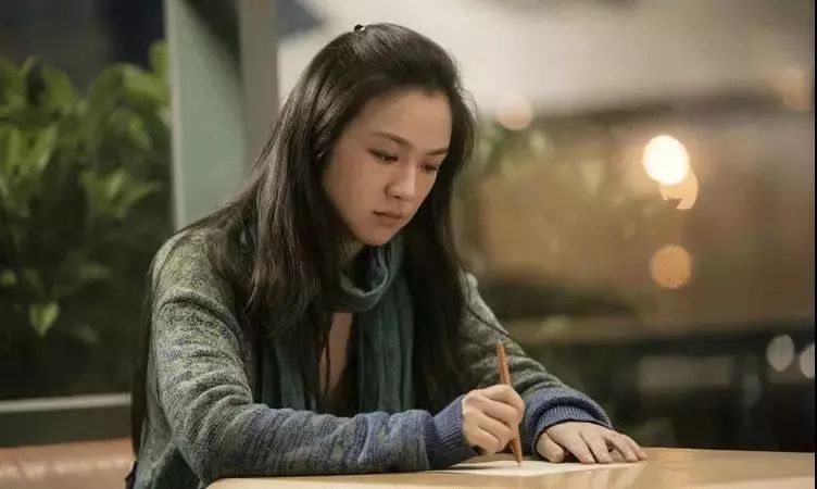 她用性冷淡惊艳了全世界：所谓气质，就是不管气质