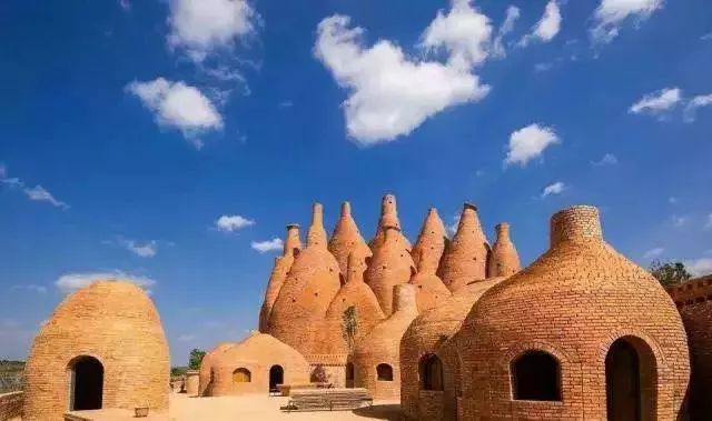 云南旅游全攻略自由行先去哪 (云南旅游自由行省钱攻略)