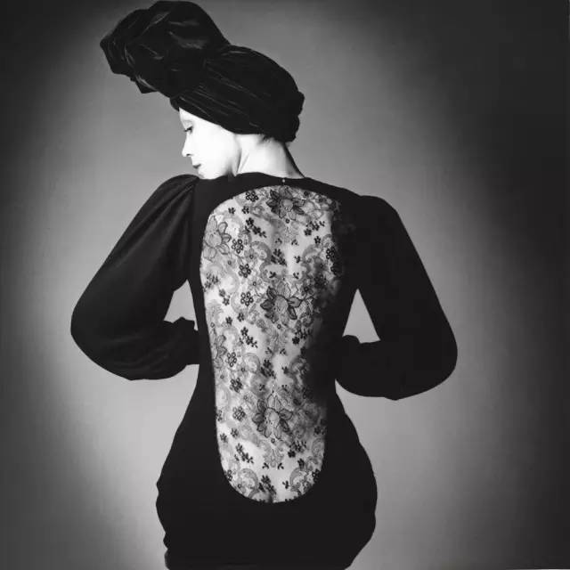 全世界的女人欠这个男人一个人情