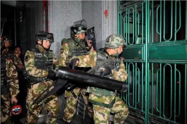 4000警力围剿！广东“教父”震撼内幕
