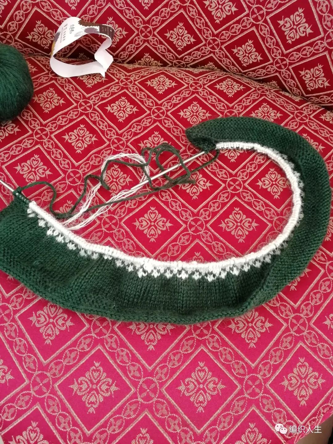 树海：教你织男童棒针V领提花开衫马甲（附图解）