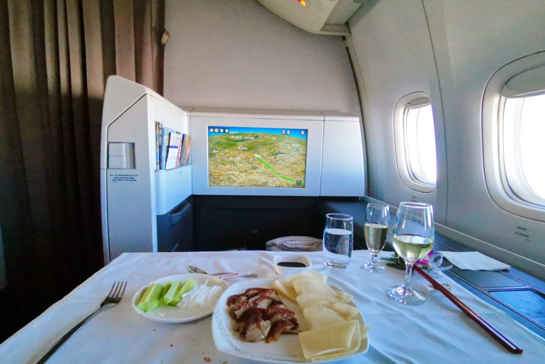 最好的航空头等舱,比商务舱还豪华的飞机舱位