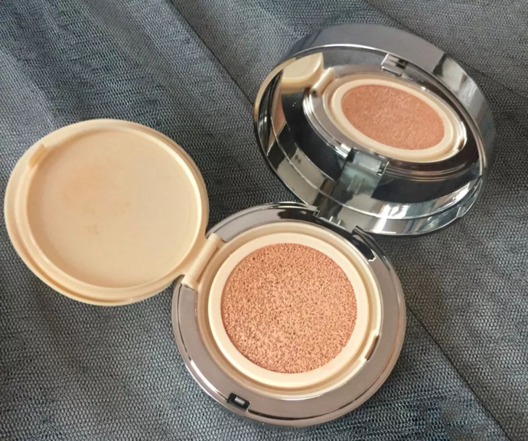 发了年终奖买什么？能一打四的高颜值口碑气垫，我！全！要！