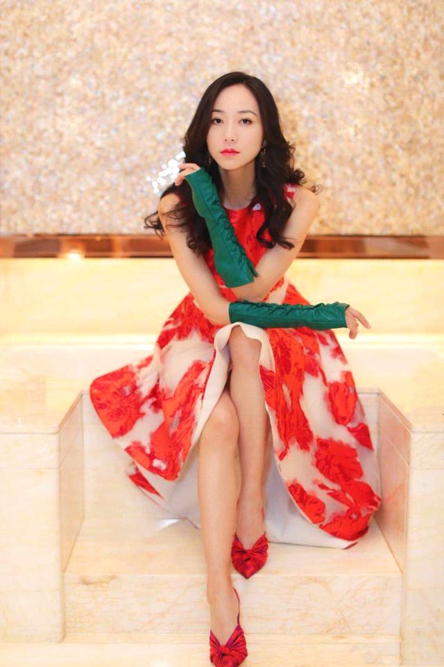 韩雪穿红色衣服,韩雪惊艳的穿衣搭配