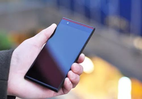 手机朝上朝下有什么区别,手机不用时应该正着放还是反着放