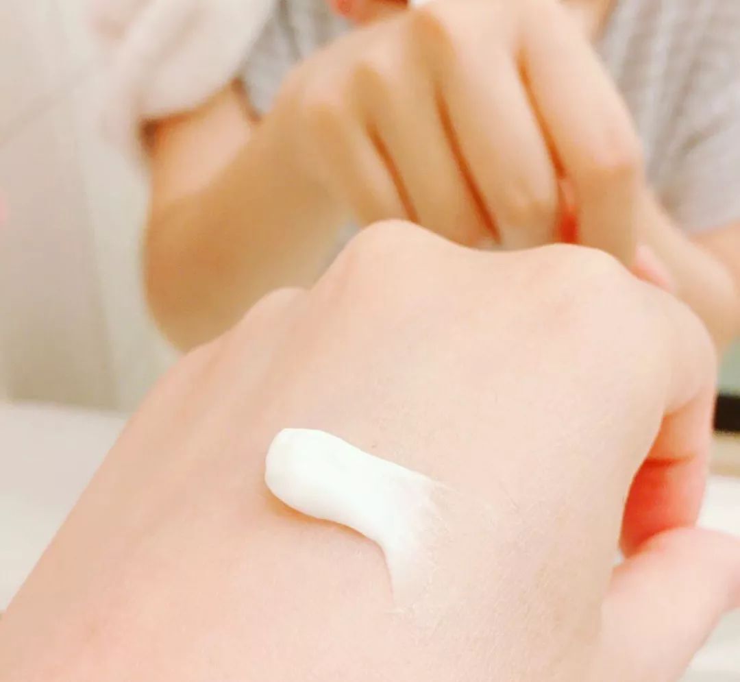 所有人，Alex老板送情人节礼物啦！