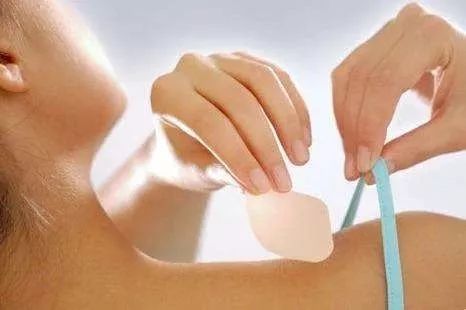 与男友共度这一夜后,24岁女孩差点……(附避孕科普)