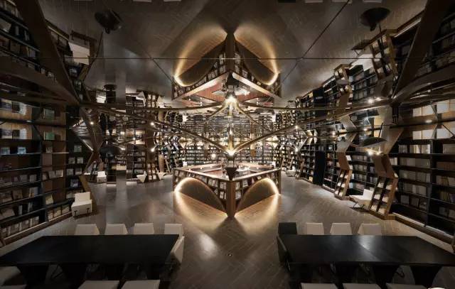 去处｜盘点沪上8大特*图色**书馆！不管大人小孩，来了就不想走