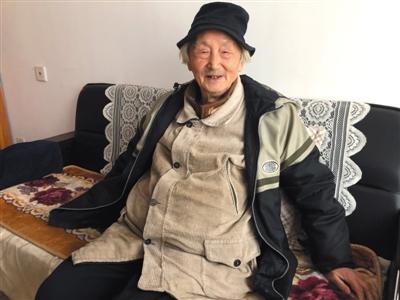 90岁裸模王肃中：我自逍遥，来人勿扰